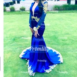 beautiful royal blue prom dress.